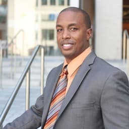 Portrait de Serge Mbarga